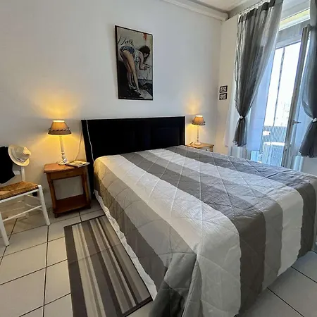 Sr000-023 Appt 2 Pièces 3 Couchages St Raphael Appartamento